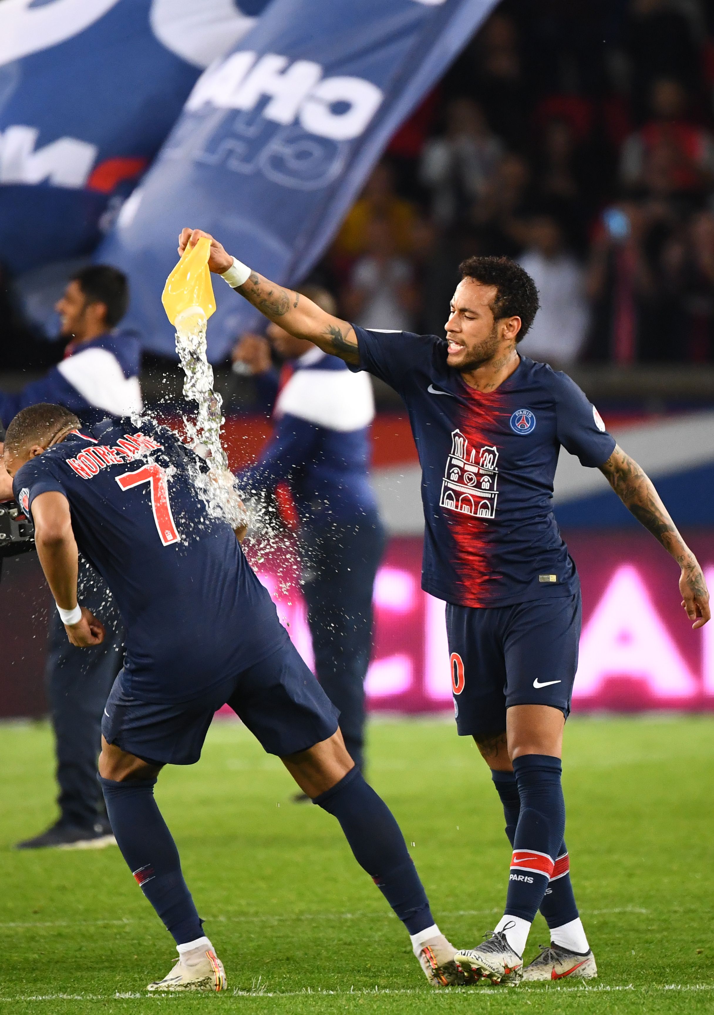 《地平线2》女主＂发福＂遭网友恶搞 PS6版形象曝光！