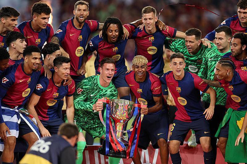 海南三亚马拉松精彩集锦发布