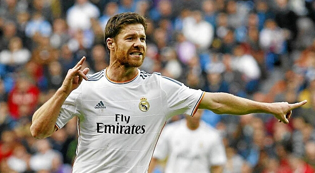 德甲第17轮：多特3-0不莱梅距榜首8分 施洛特贝克头球破门萨比策吉拉西建功