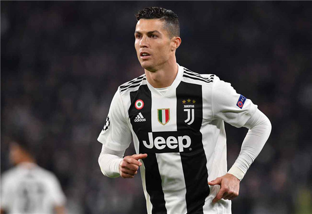 字母哥37+11拉文复出20分 雄鹿客场大胜国王