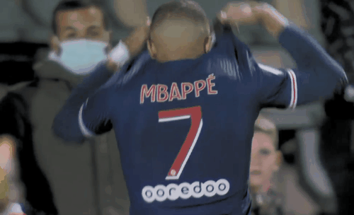 41岁仍巅峰！詹姆斯用实力书写逆龄传奇，球迷盼他征战更长久