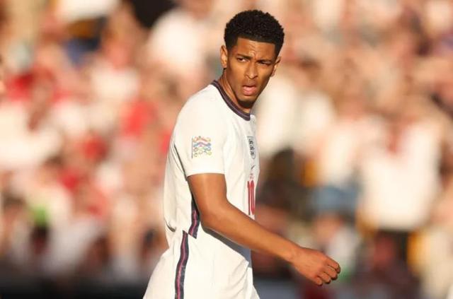 随着湖人遭鱼腩爆冷，快船擒黄蜂，独行侠胜，NBA西部排名出炉！